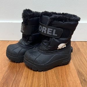 Sorel snow boots, size 7C